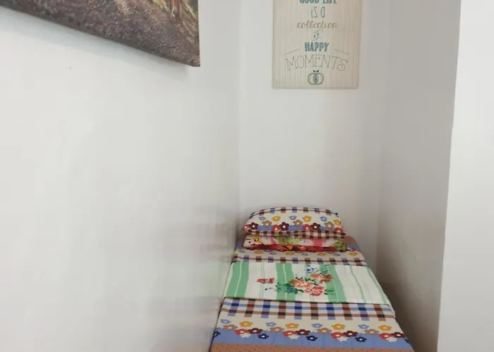 Hostel Gardenpod + Cafe Cebu