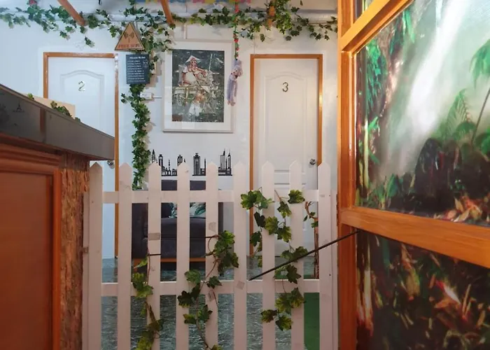 Gardenpod + Cafe *