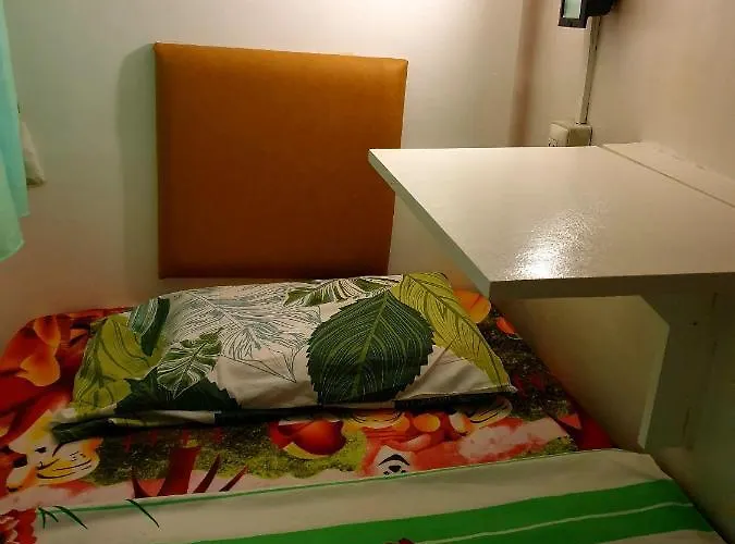 Gardenpod + Cafe Hostel Cebu