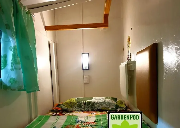 Gardenpod + Cafe