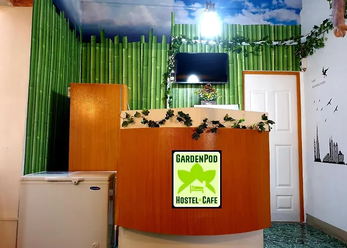 Gardenpod + Cafe Hostel Cebu