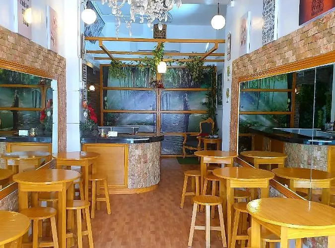 Gardenpod + Cafe *